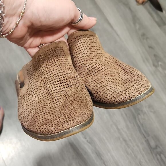 Indigo rd. Taupe Faux Suede Eyelet Mules - Picture 2 of 4